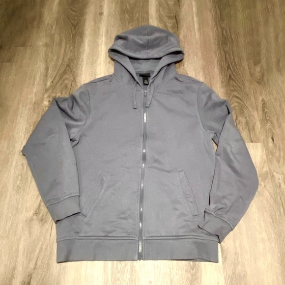 H&M Relaxed Fit Hoodie - Picture 2 of 8